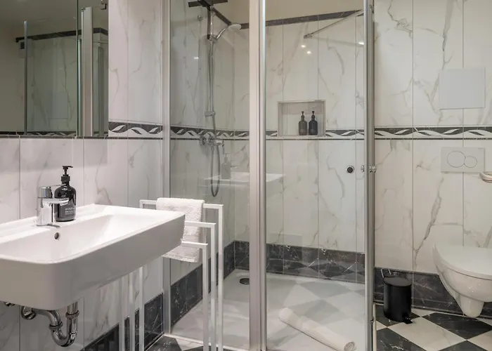 Apartament Cls Business Zentral, Balkon Mit Weitblick, Tiefgarage, 67 Qm Hamburg